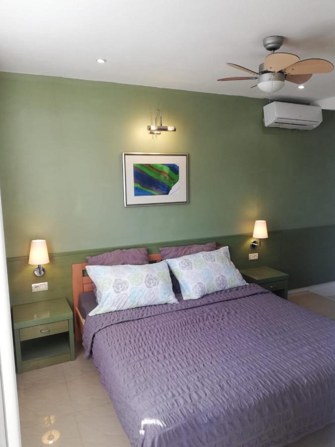 Apartmani Mistral Makarska Camera foto